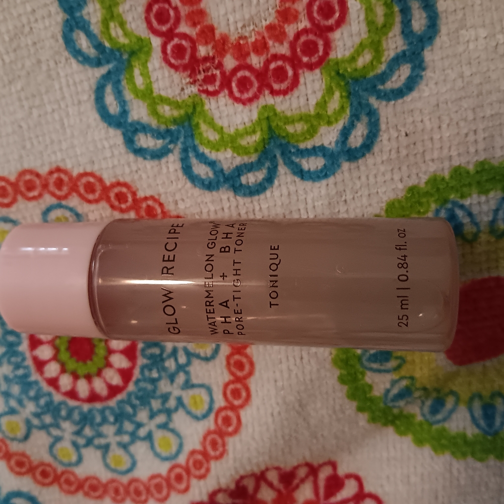 Glow Recipe Watermelon Glow PHA + BHA Pore-Tight Toner - Pink